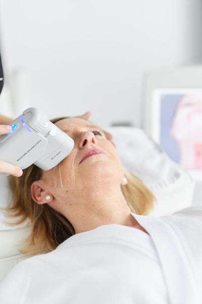 Lifting non chirurgical avec l'HIFU