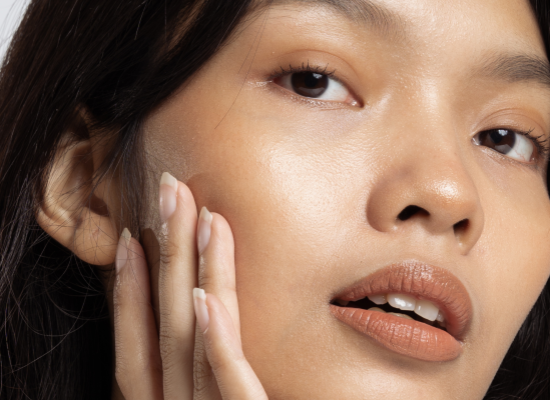 Cosmeceuticals vs cosmetica: wat betekent dat verschil voor uw huid?